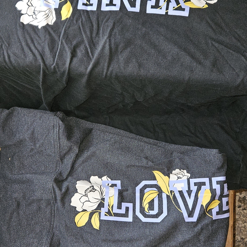 Victoria's Secret Tee and Leggings set